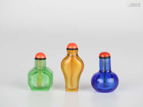 A set of colored glass snuff bottles