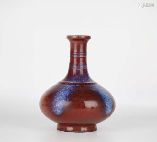 Red glazed porcelain vase，18th