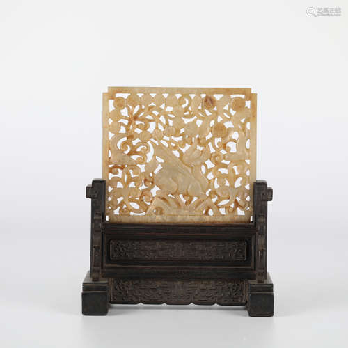 Hetian white jade and red sandalwood screen, Qing