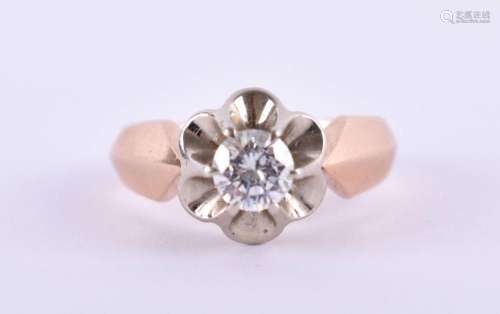 Solitaire diamond ring
