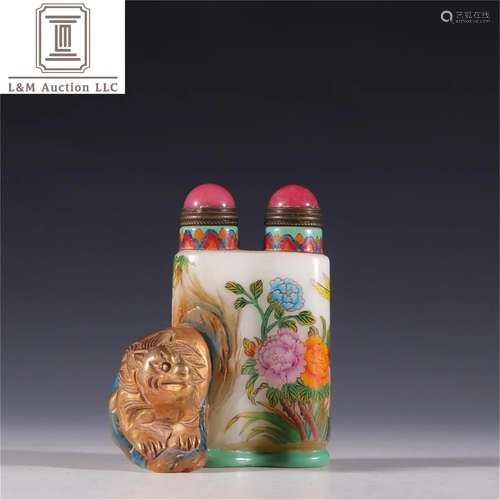 A Chinese Peking Glass Bird Patterned Snuff Bottle