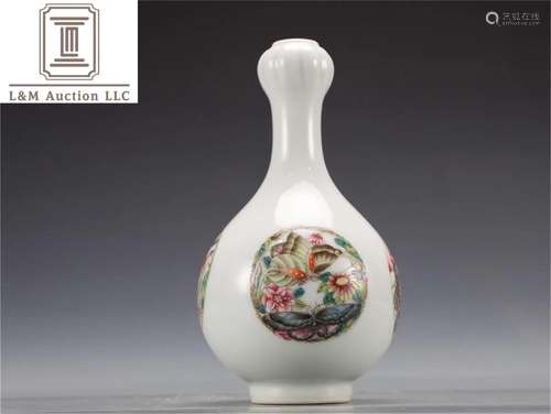 A Chinese Famille Rose Porcelain Garlic-Mouth Vase