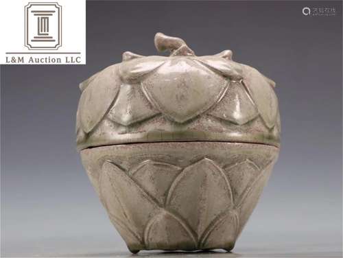 A Chinese Jun Kiln Lotus Patterned Lidded Container