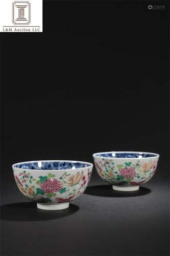 A Pair of Famille Rose Porcelain Flower Bowls