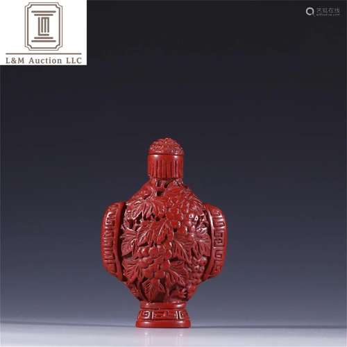 A Chinese Carved Lacquer Grape Patterned Snuff Bottle