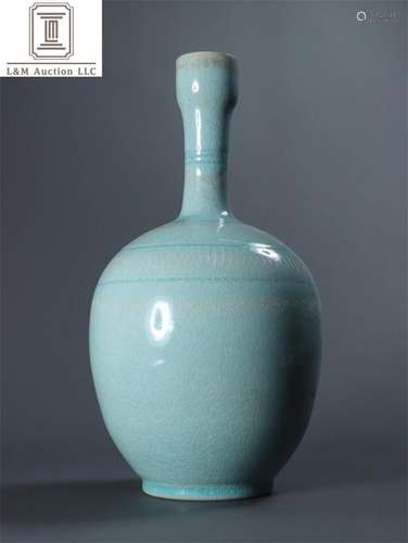 A Chinese Decorative Celadon Glazed Porcelain Vase