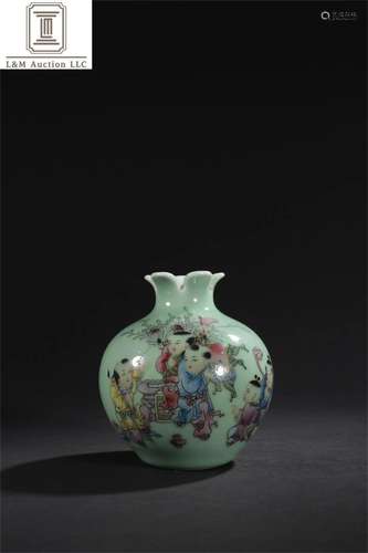 A Chinese Famille Rose Porcelain Vase