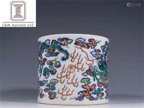 A Chinese Dou-Cai Glazed Porcelain Brush Pot