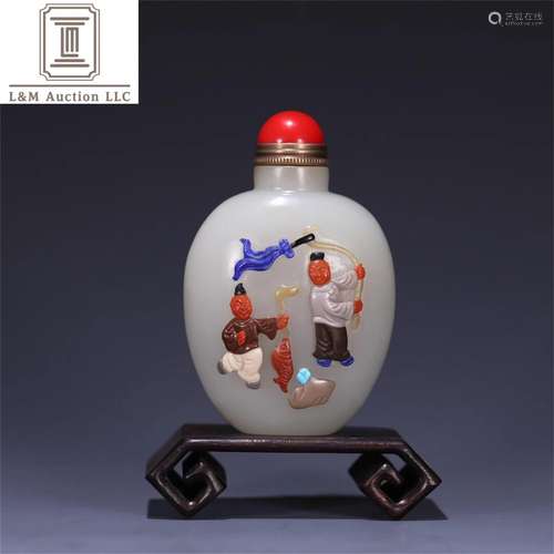 A Chinese Carved Jade Snuff Bottle