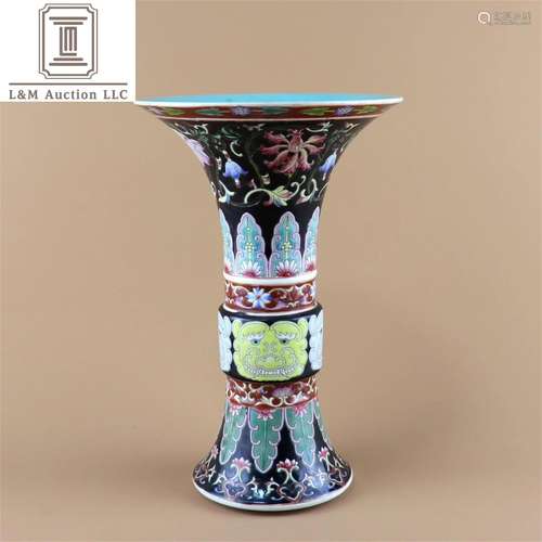 A Chinese Famille Rose Porcelain Flower Vase