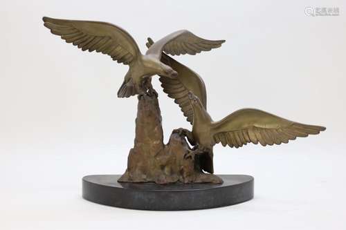 BADINI get. Art deco bronzen beeld van paar vogels op rots g...