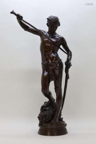 MERCIE A. get. 'David' bronzen beeld - Hoogte 91 cm.
