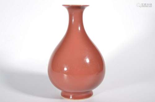 Qianlong Sacrifice Red Glazed Yuhuchun Vase