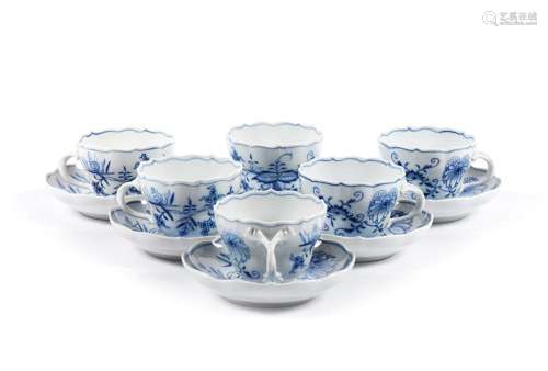 Conj. 6 chávenas de chá c/ pires em porcelana (12)