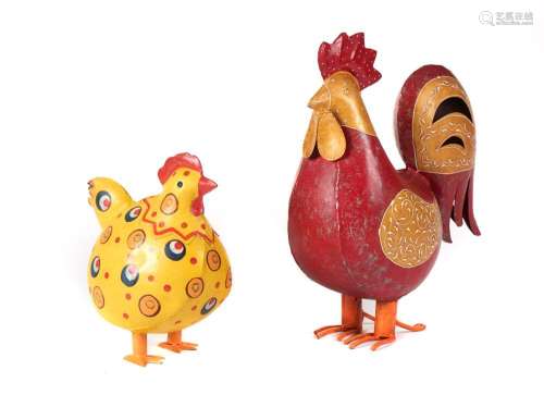 Galo e galinha, esculturas em metal pintado (2)