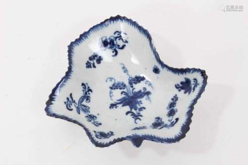 A Worcester leaf shaped pickle dish, circa 1758