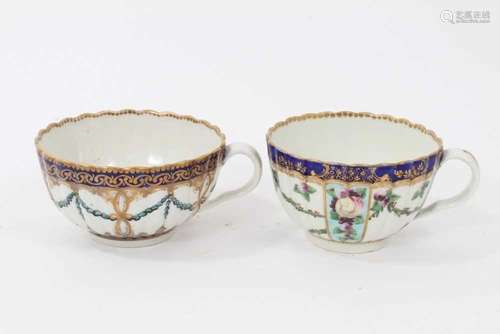 Two Worcester fluted tea cups, circa 1775