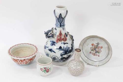 Five Chinese porcelain pieces