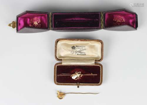 A gold and baroque pearl bar brooch, designed as a spider, d...