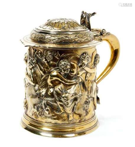 Late 17th/early 18th century Colchester silver gilt lidded t...