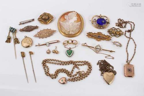 Group of Victorian and Edwardian brooches