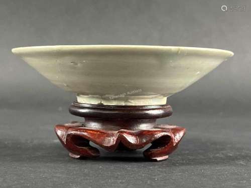 Chinese Celadon Porcelain Bowl on Stand