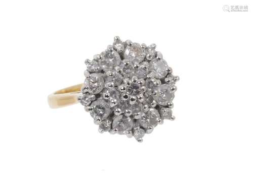 Diamond cluster ring in 18ct gold setting