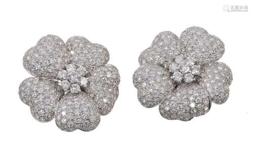 Pair of diamond flower earrings