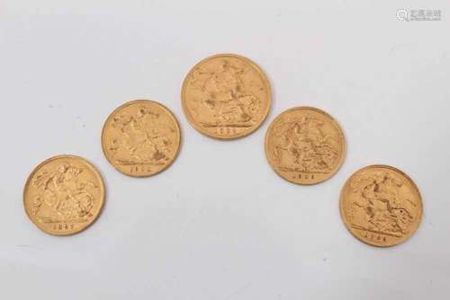 1909 gold sovereign together with four half sovereigns - 189...