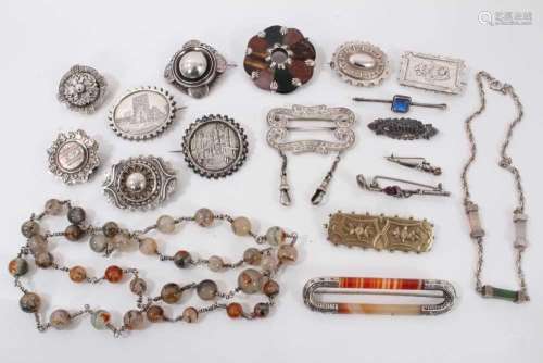 Group of Victorian silver jewellery