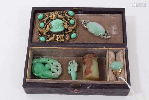 Group jade/ green hard stone jewellery