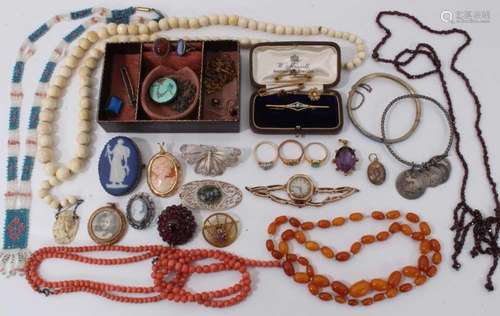 Group antique and later jewellery