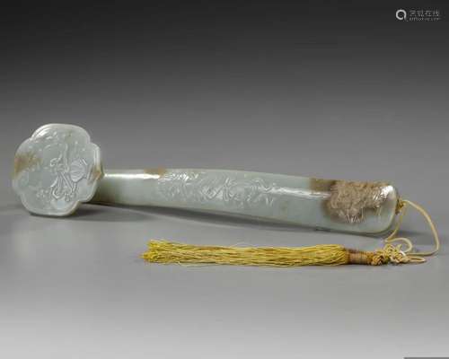 A CHINESE JADE RUYI SCEPTRE, QING DYNASTY (1644-1911)