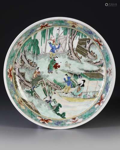 A LARGE CHINESE FAMILLE VERTE DISH, QING DYNASTY