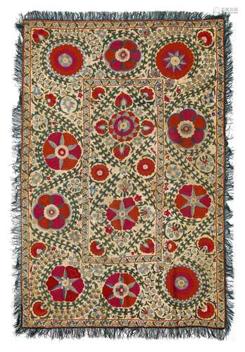 A VERY FINE KERMINA SUZANI, UZBEKISTAN, 19TH CENTURY