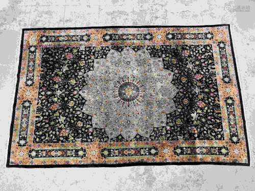 Middle Eastern Silk Tabriz Oriental Carpet