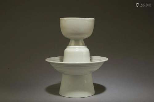 A Porcelain Cup Cum Saucer