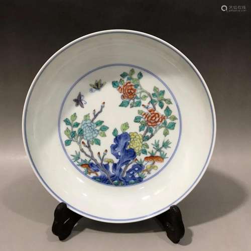 CHINESE DOUCAI GLAZED PLATE,YONGZHENG MARK