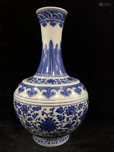 CHINESE BLUE AND WHITE VASE,GUANGXU MARK