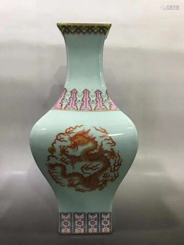 CHINESE CELADON GLAZED IRON RED DECORATED VASE,GUANGXU