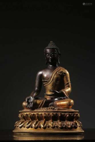 CHINESE GILT BRONZE BUDDHA