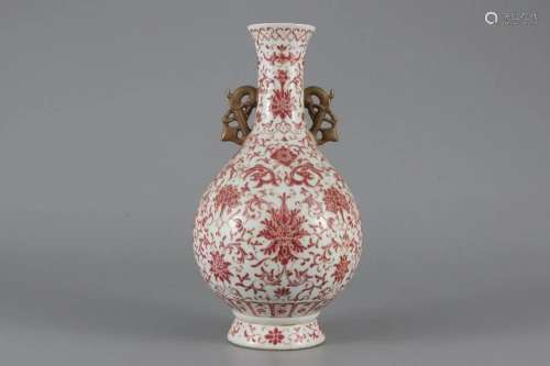 CHINESE RED GLAZED VASE,KANGXI MARK