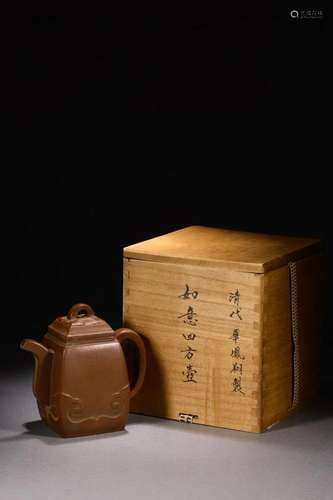 CHINESE TEAPOT