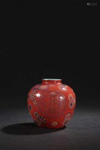 CHINESE RED GLAZED FAMILLE ROSE JAR,YONGZHENG MARK