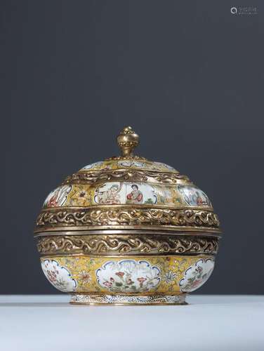 CHINESE CLOISONNE BOX