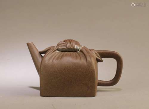 Chinese Zisha Teapot