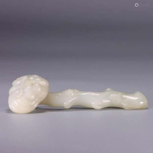 CHINESE HETIAN JADE RUYU ORNAMENT