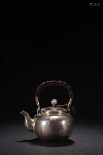 CHINESE SLIVER TEAPOT