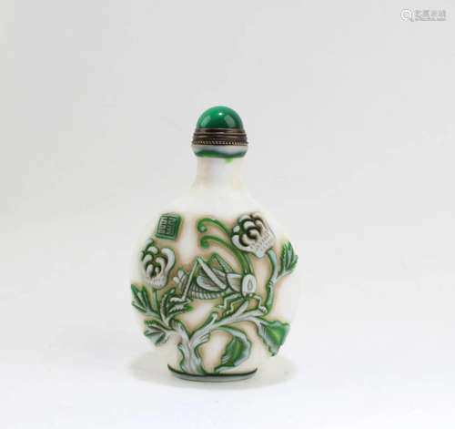 Chinese Peking Glass Snuff Bottle