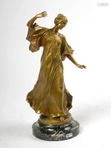 "Danseuse" Art nouveau en bronze doré. Signé F. Gr...